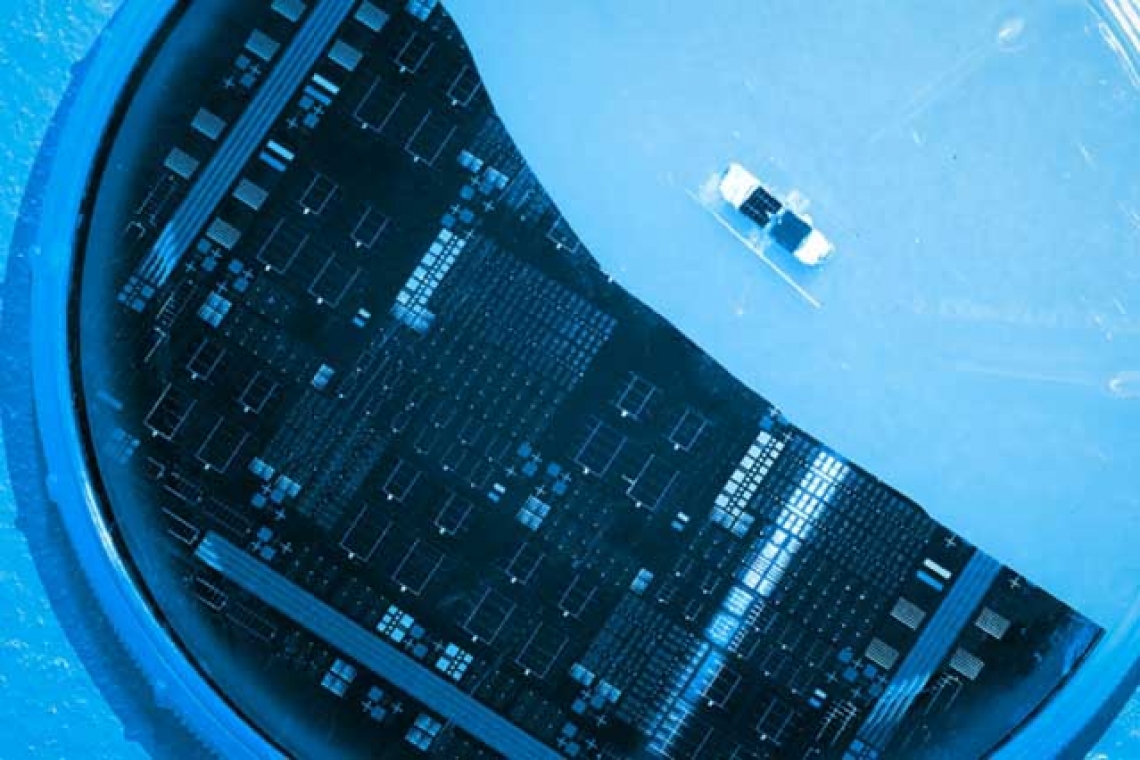 Masdar Institute and MIT team powers solar cell upgrade – gulfnews.com