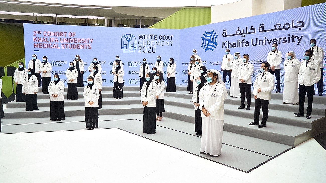Khalifa University’s College of Medicine and Health Sciences Organizes White Coat Ceremony for Second Cohort of 34 Students
