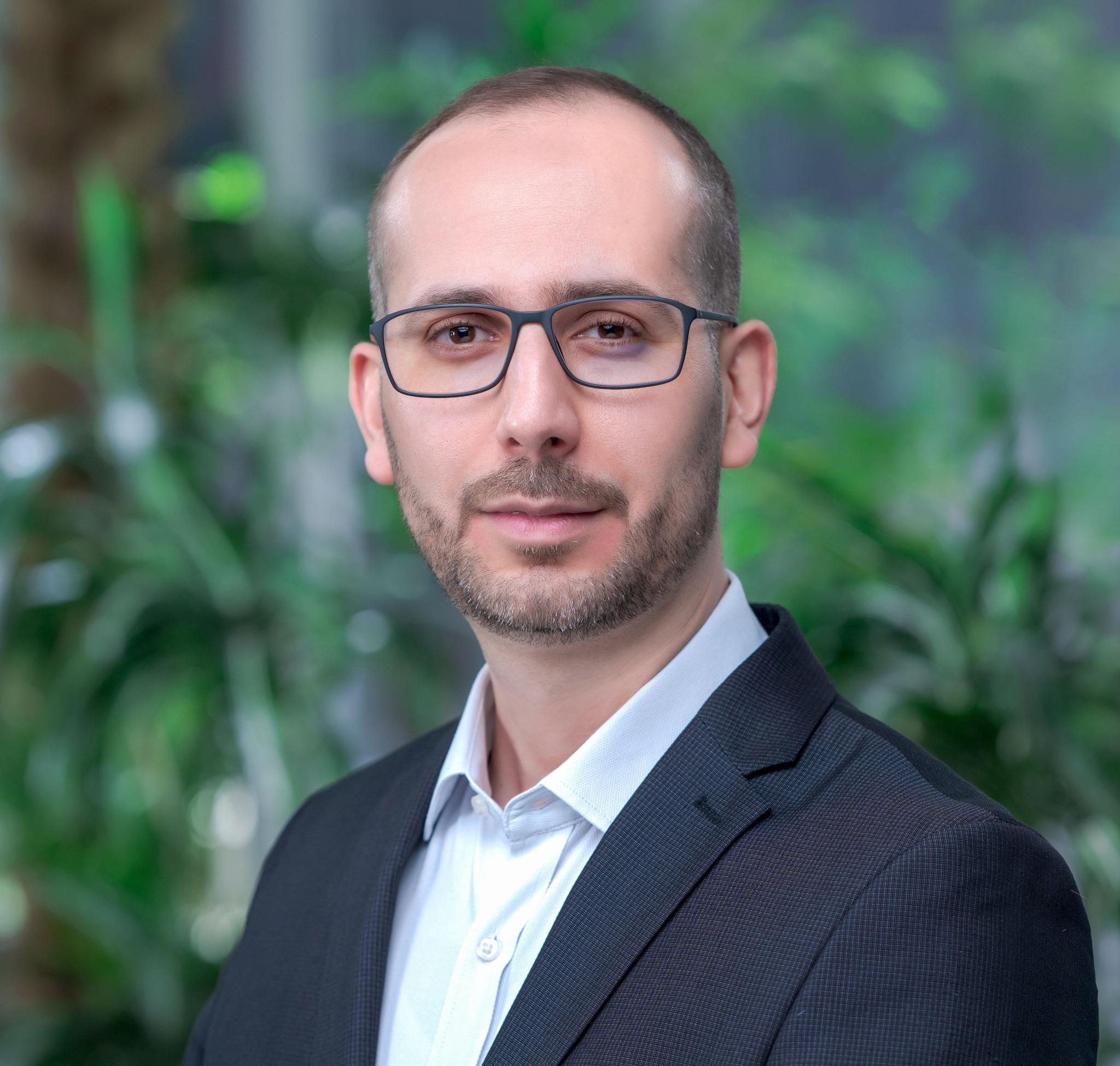 Dr. Nour al-dain Marzouka