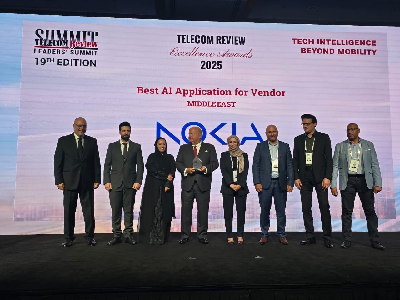 Khalifa University’s 6G Research Center Wins Telecom Review Excellence Award 2025 for TelecomGPT-Arabic