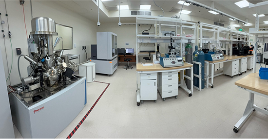 Surface and Material Sciences Core Laboratory