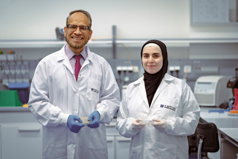 Khalifa University Researchers Discover Pollution-Clearing Novel Bacterium in Abu Dhabi Mangroves 