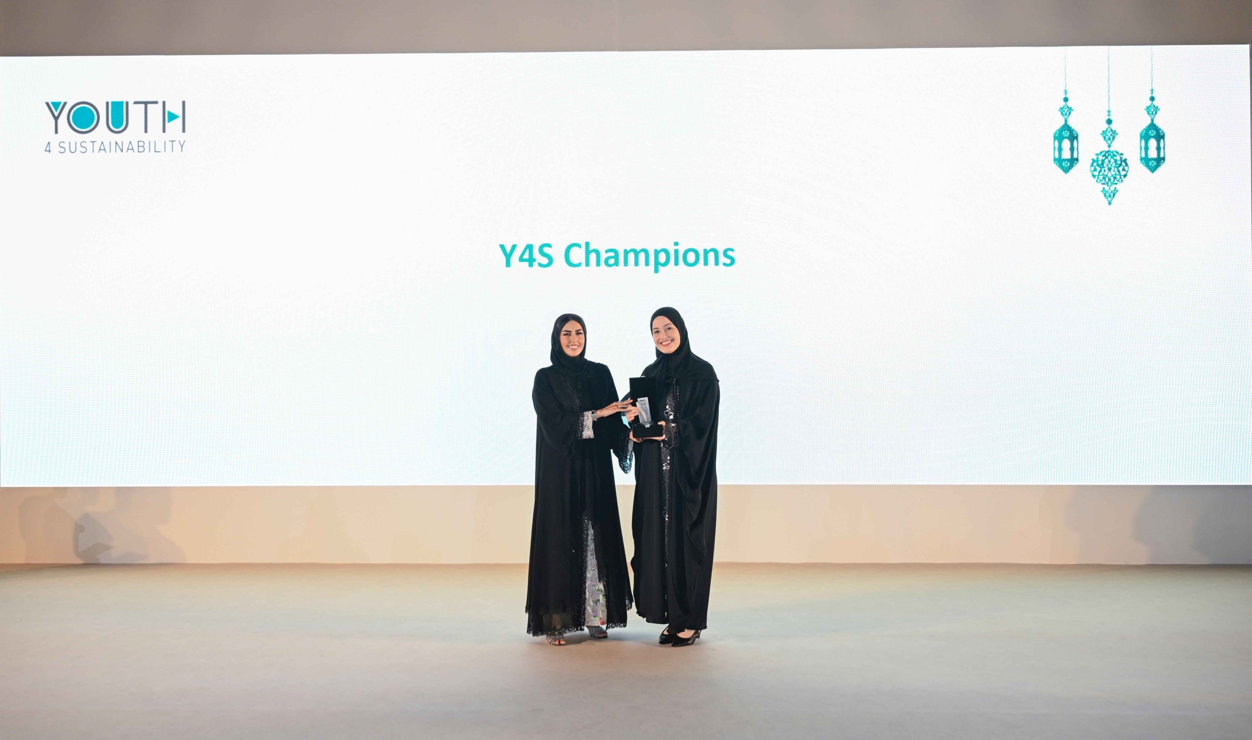 Khalifa University Alumna and SDG Ambassador Wins ‘Y4S Champions 2025’ Future Sustainability Leader Award