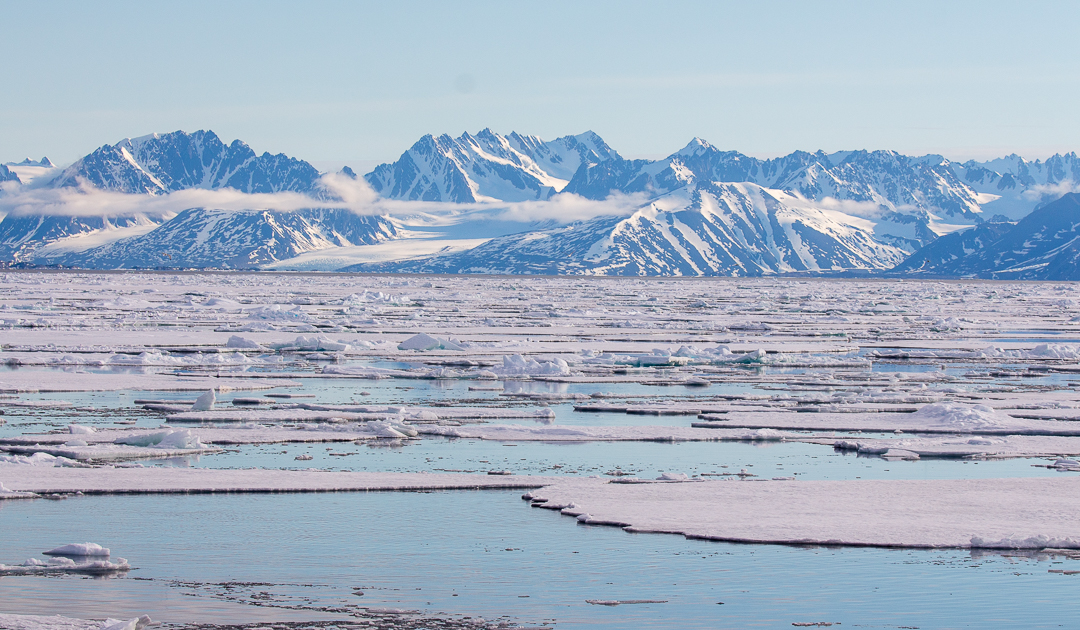 UAE Polar Research Center at Khalifa University Captures Rare Antarctic Storm with Temperatures Soaring 18 Degrees in 24 Hours